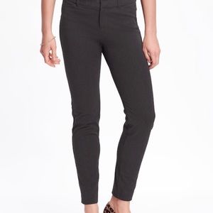 Mid-Rise Ankle Length Pixie Pant
